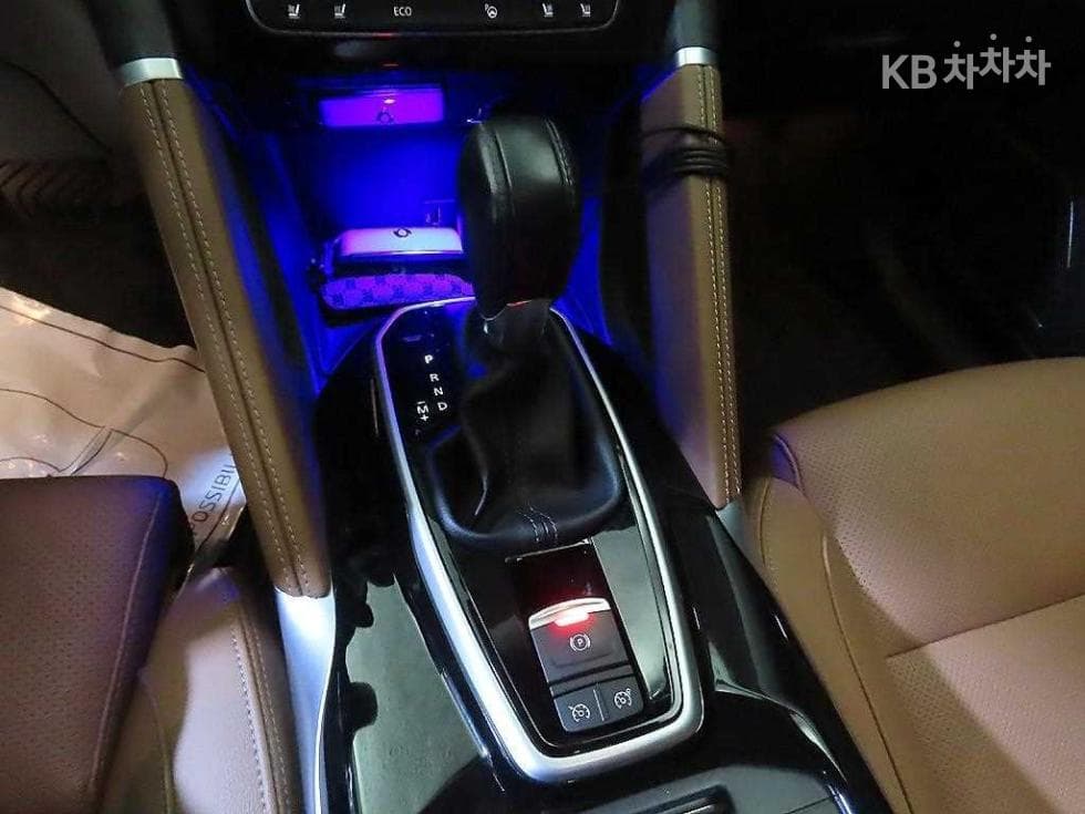Renault Korea The New (facelift) QM62.0 GDe 2WD RE Signature - 12