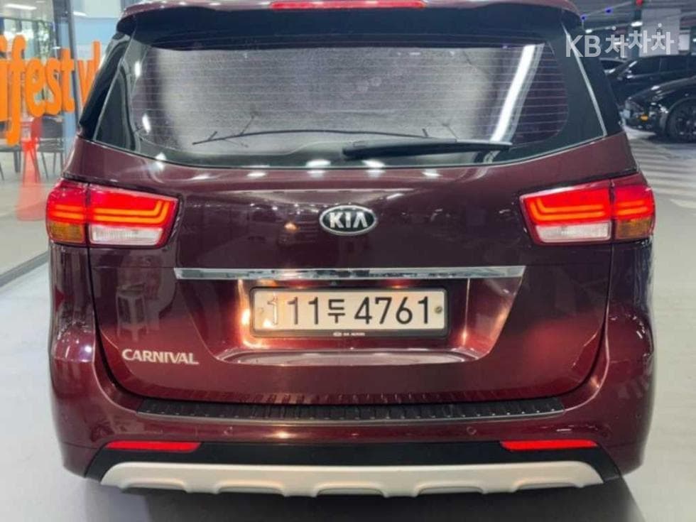 Киа All New Канивал9-местен 2.2 Дизел Престиж - 5