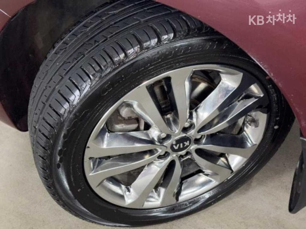 Киа All New Канивал9-местен 2.2 Дизел Престиж - 20