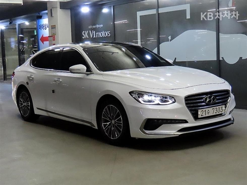 Hyundai Grandeur (Azera)IG Disabled-accessible 3.0 LPi Exclusive Special (special feature/edition) - Image 1