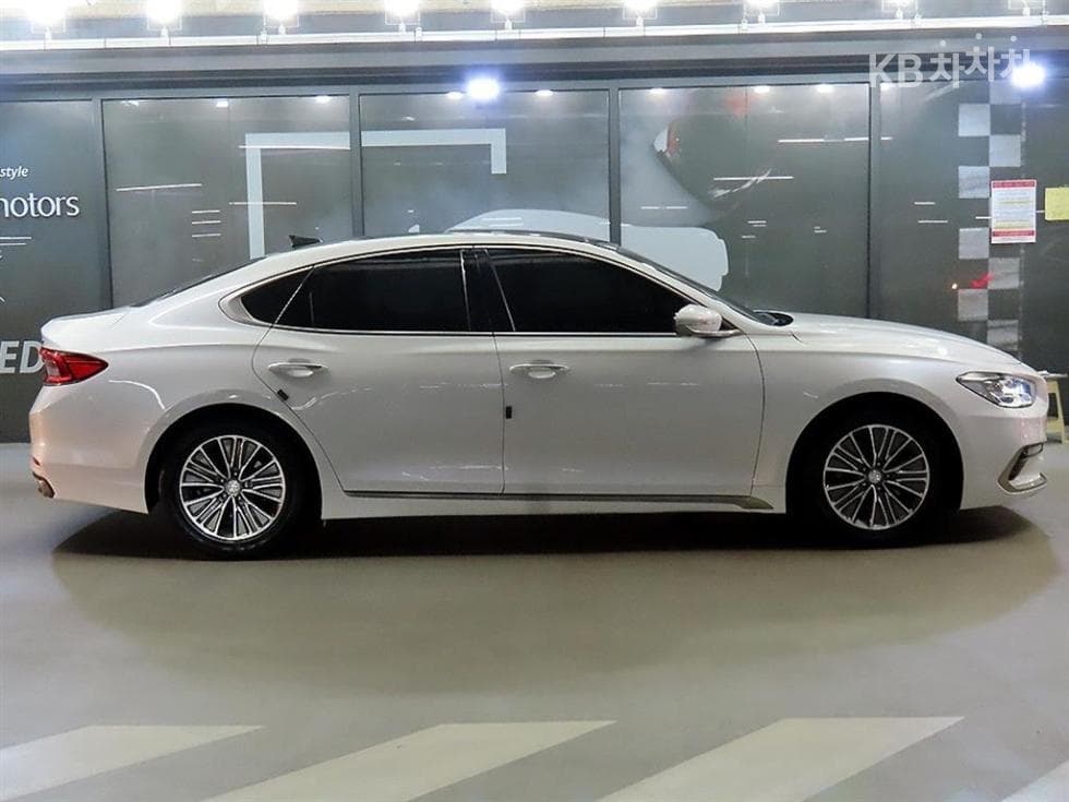 Hyundai Grandeur (Azera)IGDisabled-accessible 3.0 LPi Exclusive Special (special feature/edition) - 3