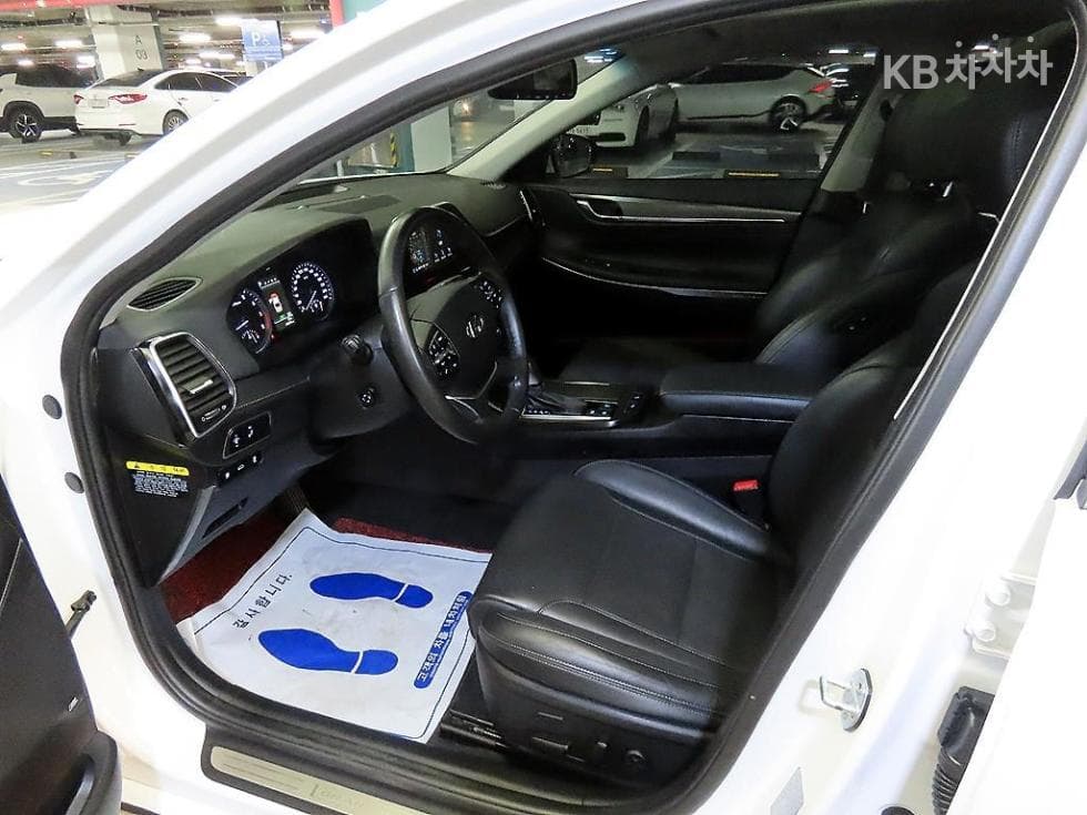 Hyundai Grandeur (Azera)IGDisabled-accessible 3.0 LPi Exclusive Special (special feature/edition) - 6