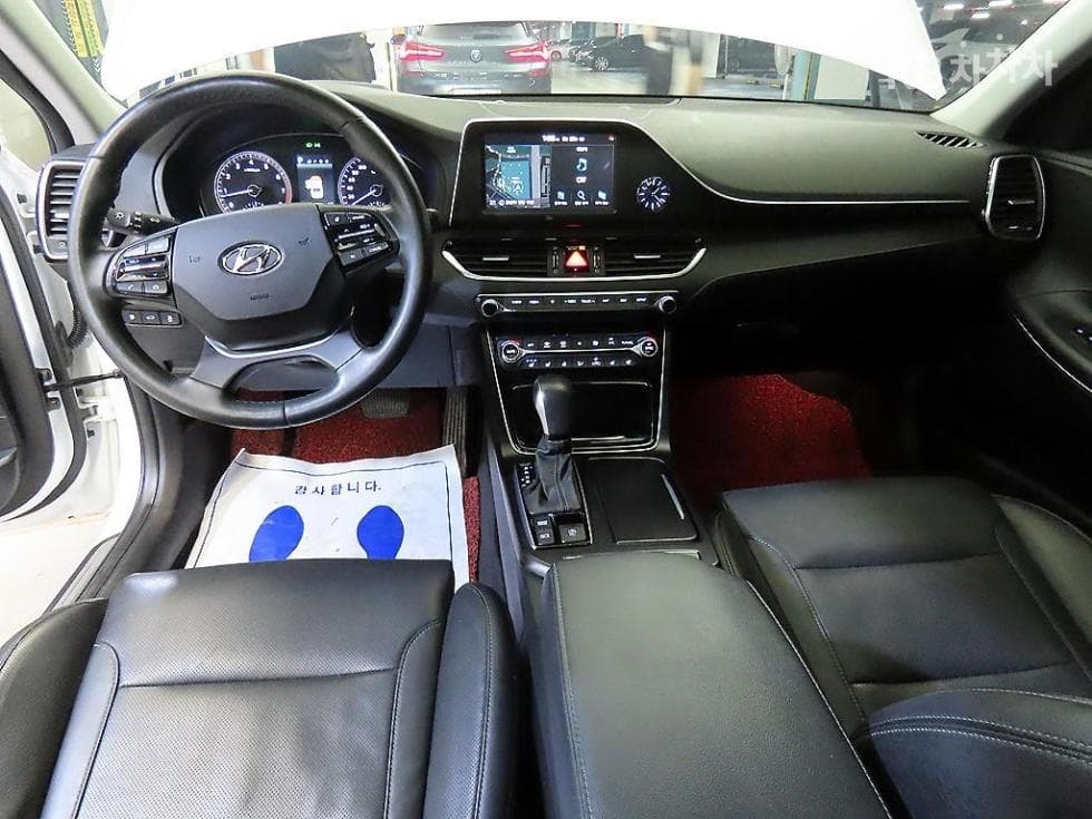 Hyundai Grandeur (Azera)IGDisabled-accessible 3.0 LPi Exclusive Special (special feature/edition) - 10