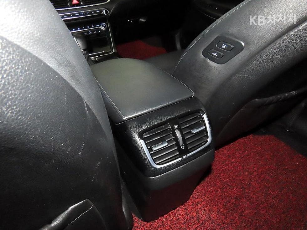 Hyundai Grandeur (Azera)IGDisabled-accessible 3.0 LPi Exclusive Special (special feature/edition) - 15