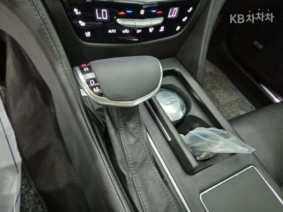 캐딜락 CT63.6 Premium AWD - 8