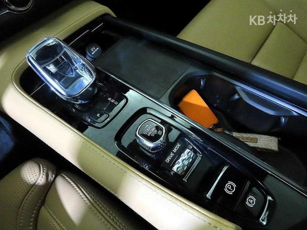 Volvo S90 Second generationB5 Inscription - 12
