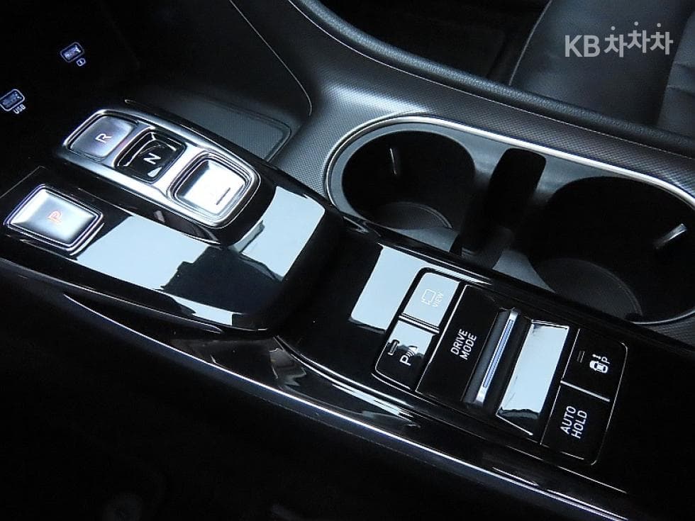 Hyundai Sonata (DN8)1.6 T Premium 패밀리 - 9