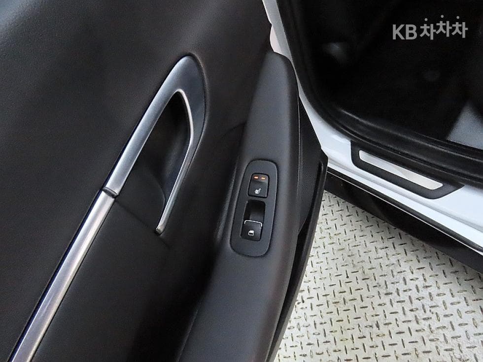 Hyundai Sonata (DN8)1.6 T Premium 패밀리 - 18