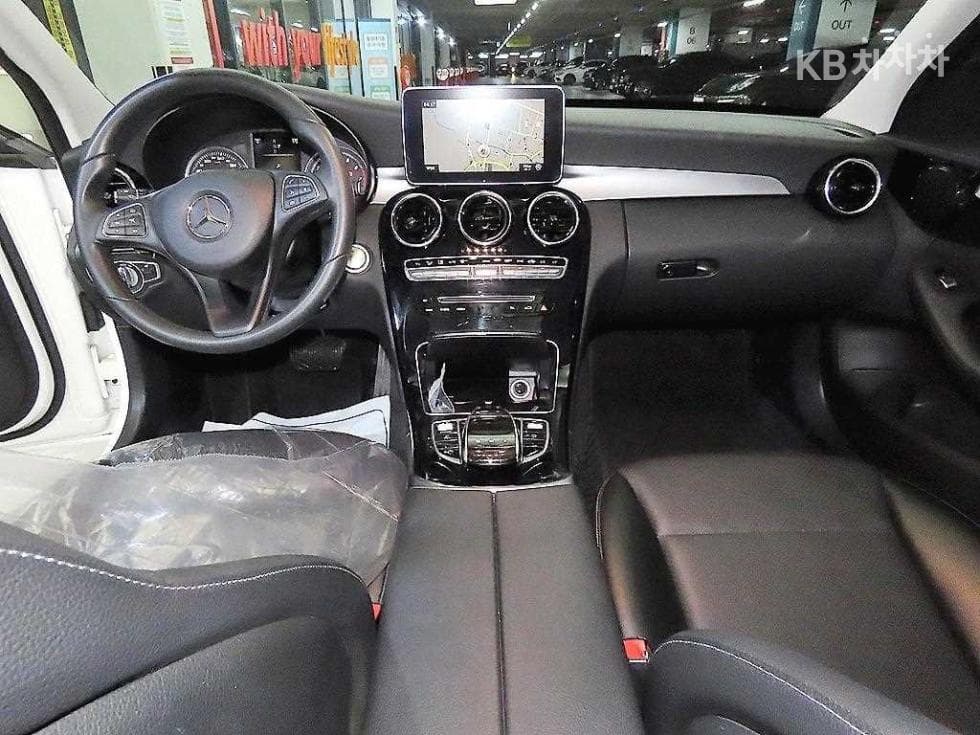 Mercedes-Benz The New (фейслифт) C-КласC200 W205 - 10