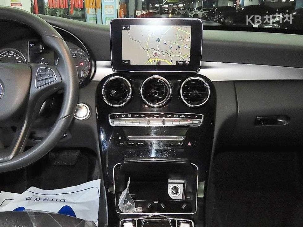 Mercedes-Benz The New (фейслифт) C-КласC200 W205 - 11