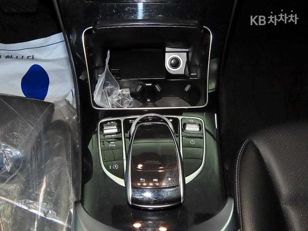 Mercedes-Benz The New (фейслифт) C-КласC200 W205 - 13