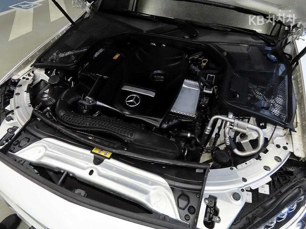 Mercedes-Benz The New (фейслифт) C-КласC200 W205 - 19