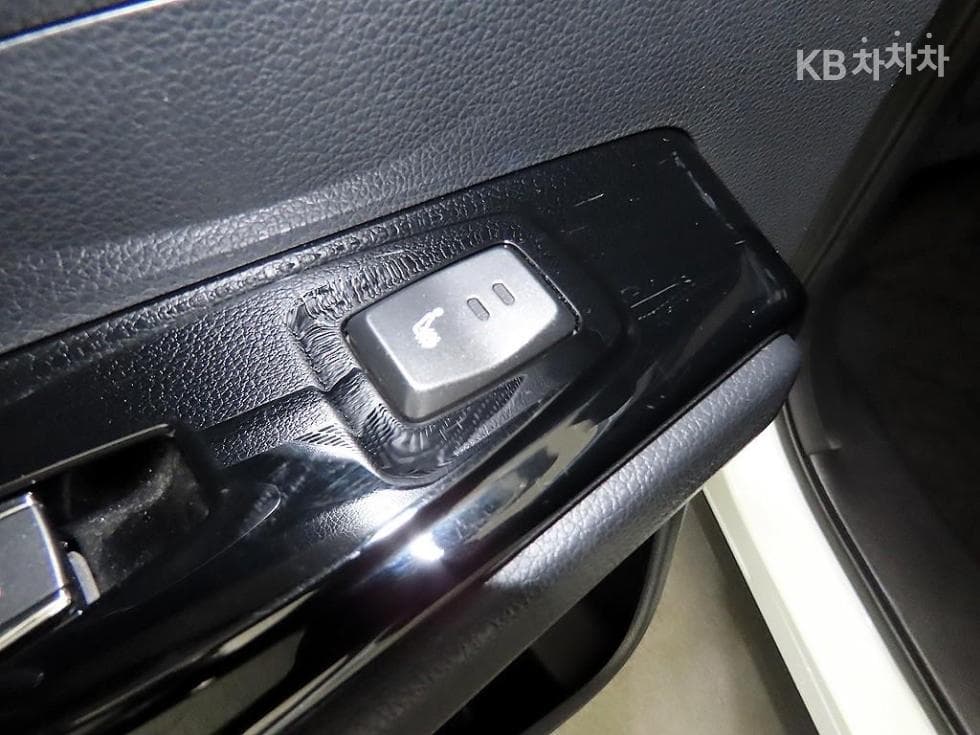 КейДжи Мобилити 뷰티플 코란도1.6 Дизел 2WD C5 - 15