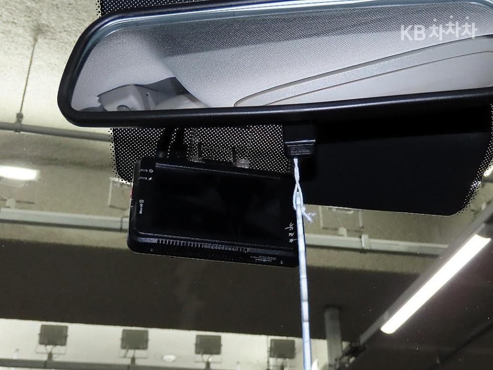 КейДжи Мобилити 뷰티플 코란도1.6 Дизел 2WD C5 - 17