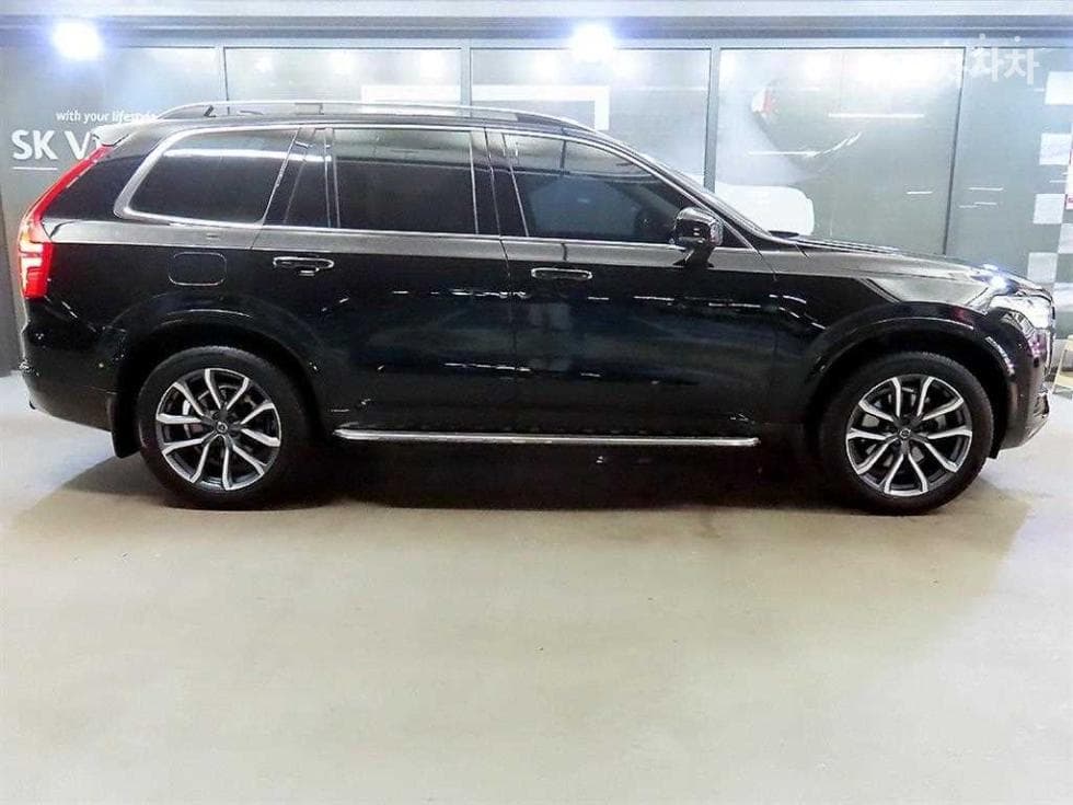Volvo All New XC90D5 Momentum - 3