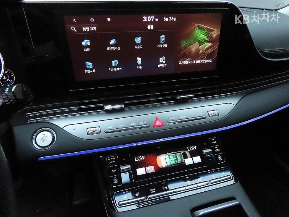 Hyundai The New (facelift) Grandeur (Azera)2.5 Le Blanc - 17