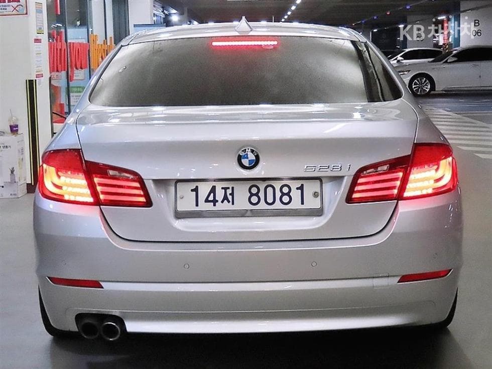 BMW New5 Series528i F10 - 5