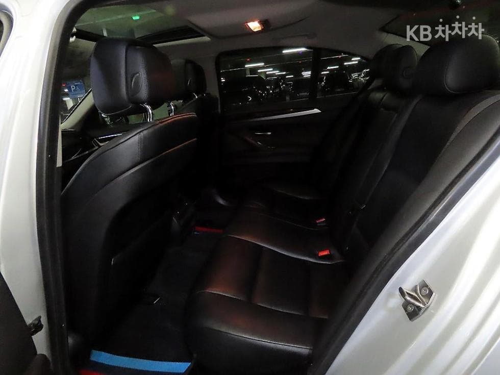 BMW New5 Series528i F10 - 7