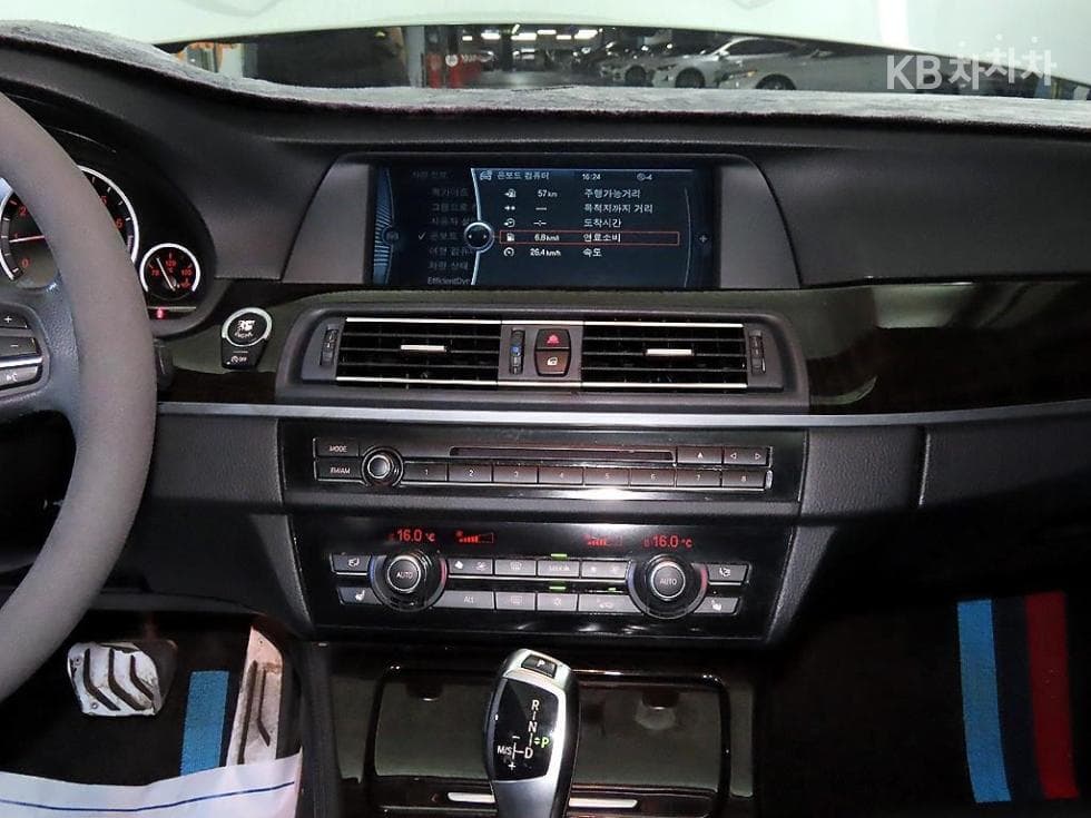 BMW New5 Series528i F10 - 11