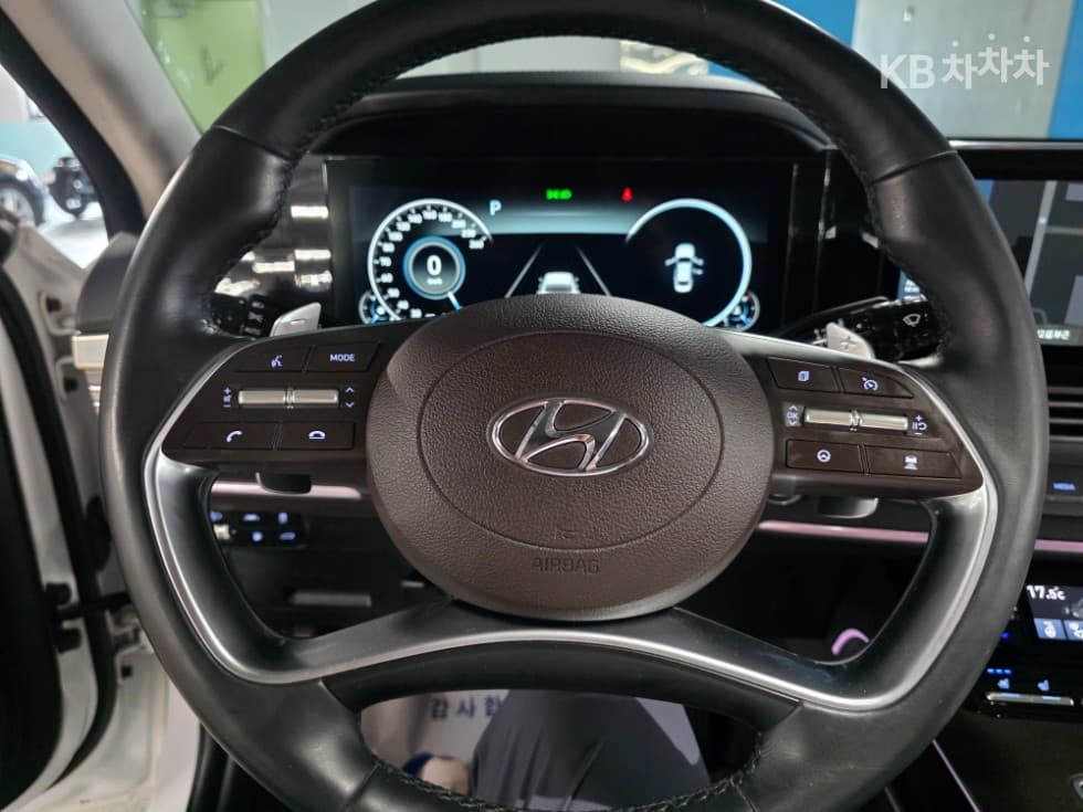 Hyundai The New (facelift) Grandeur (Azera)LPi 3.0 Disabled-accessible Premium - 6