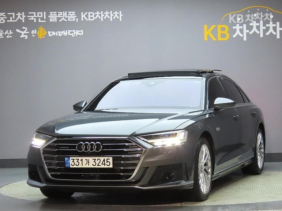 Ауди A8 (D5) 55 TFSI Quattro LWB - Image 1