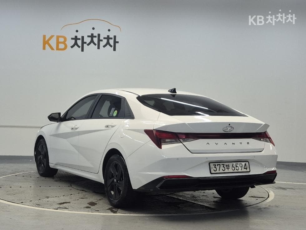 Hyundai All New Avante (Elantra) Hybrid(CN7)Modern - 2