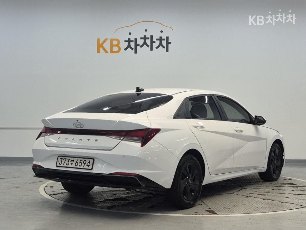 Hyundai All New Avante (Elantra) Hybrid(CN7)Modern - 3