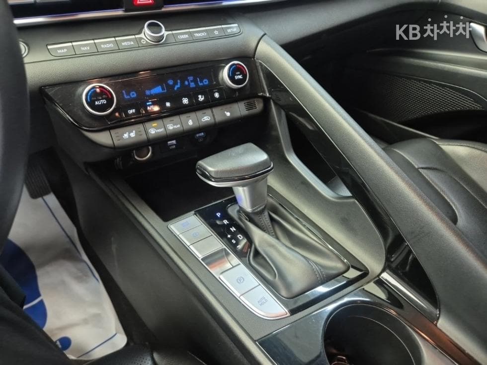 Hyundai All New Avante (Elantra) Hybrid(CN7)Modern - 8