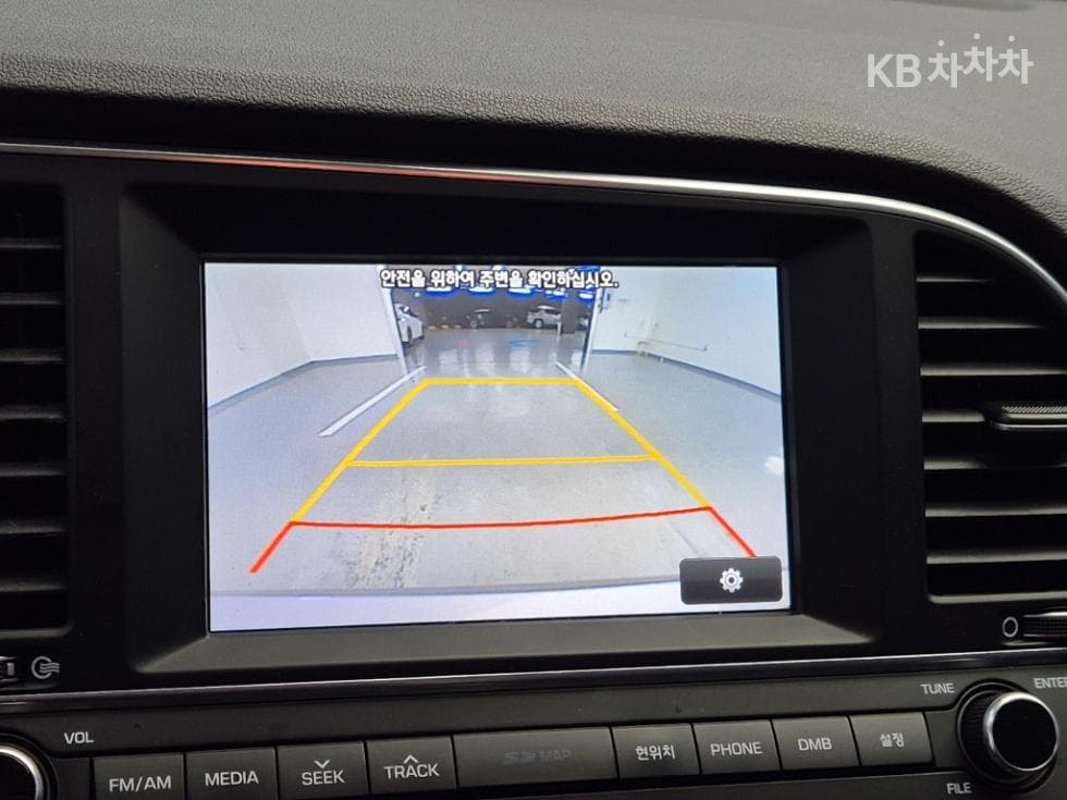 Hyundai Avante (Elantra)AD1.6 GDi Smart Special (special feature/edition) - 14