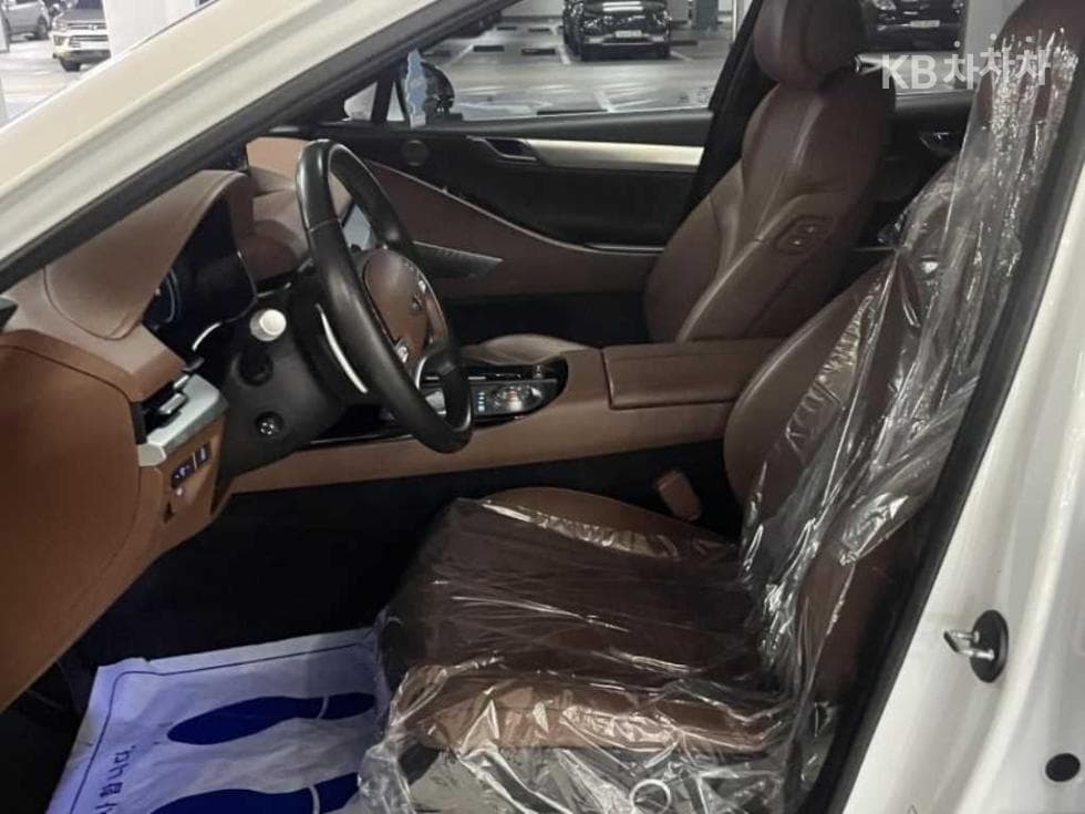 Genesis ELECTRIFIED G80EV Standard - 12