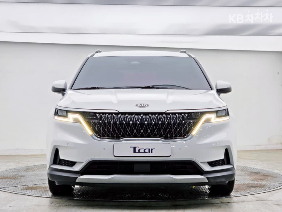 Kia Carnival 4th generationD2.2 9-seater Prestige - 3