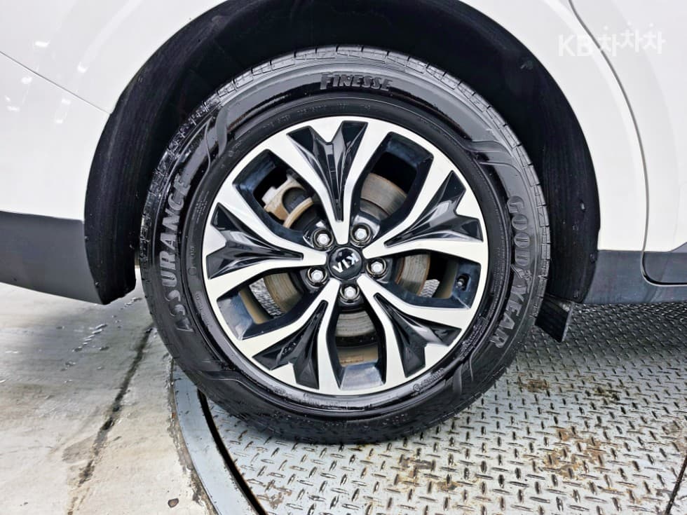 Kia Carnival 4th generationD2.2 9-seater Prestige - 26