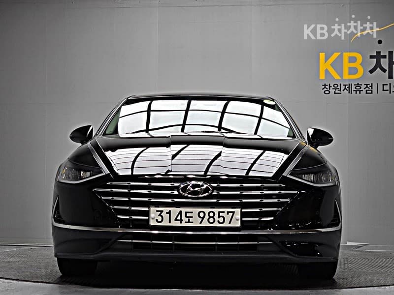 Хюндай Соната Хибрид (DN8)2.0 Хибрид Premium Plus - 2