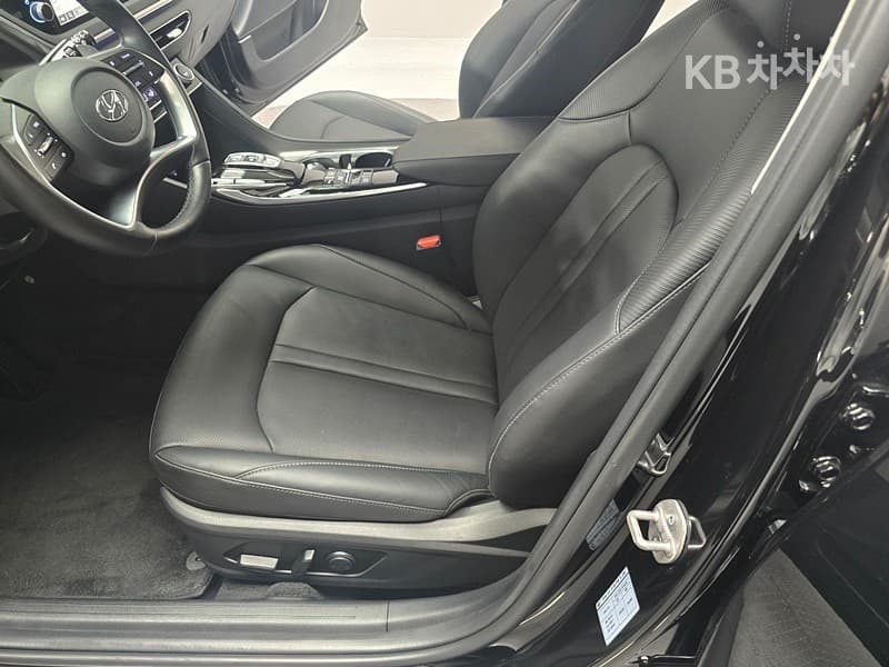 Хюндай Соната Хибрид (DN8)2.0 Хибрид Premium Plus - 14