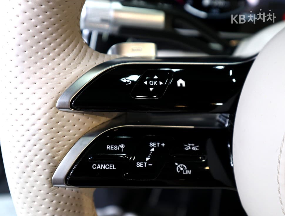 Mercedes-Benz S-Class W223S500L 4Matic Standard - 14