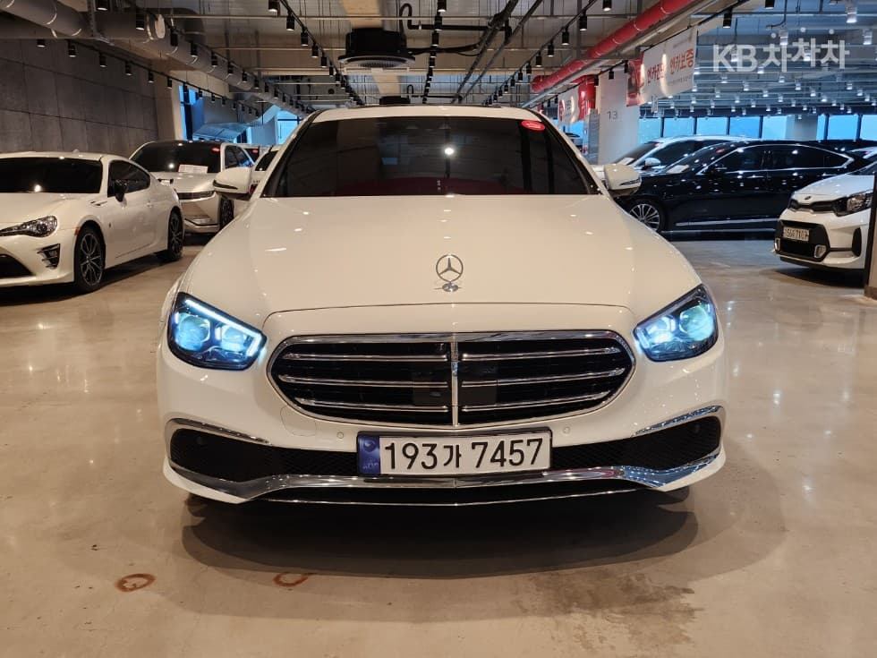 Mercedes-Benz E-Клас (W213)E250 Exclusive - 2