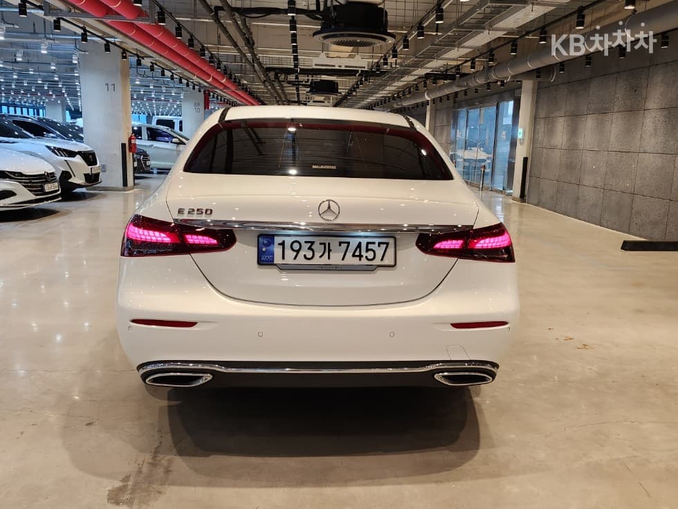 Mercedes-Benz E-Клас (W213)E250 Exclusive - 5
