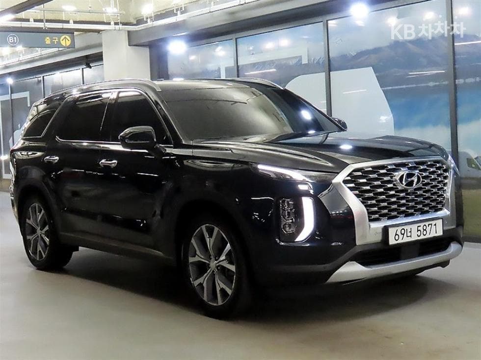 Хюндай Palisade 2.2 Дизел 7-местен (Лимузин) AWD Престиж - Image 1