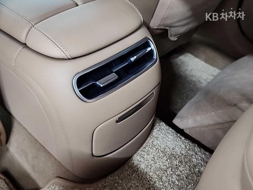 Genesis G90(RS4)3.5T AWD Standard - 13