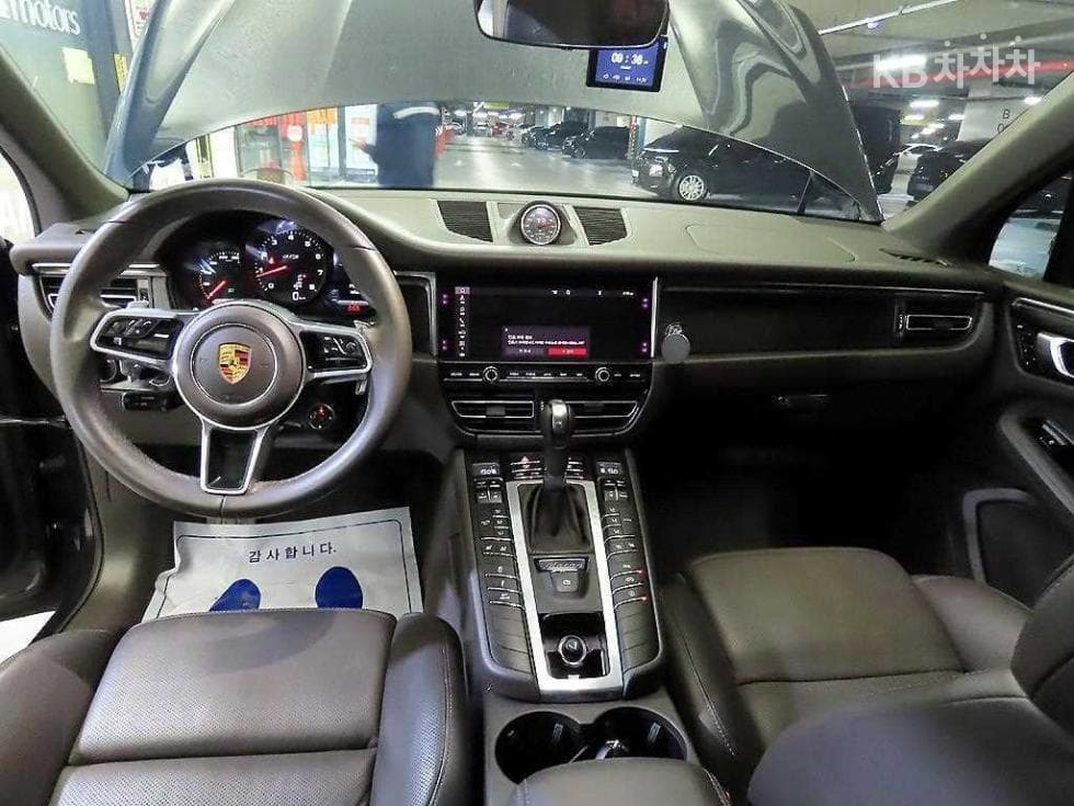Porsche 마칸2.9 GTS - 10