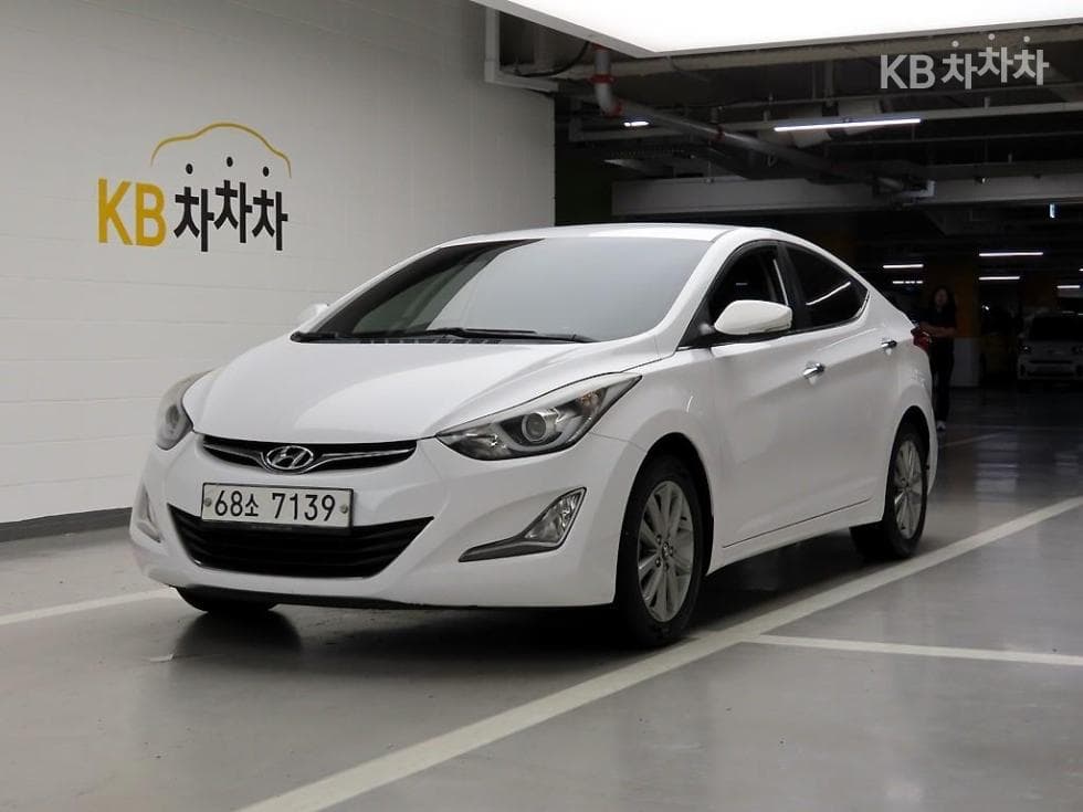 Hyundai The New (facelift) Avante (Elantra)1.6 GDi Smart Standard - 2