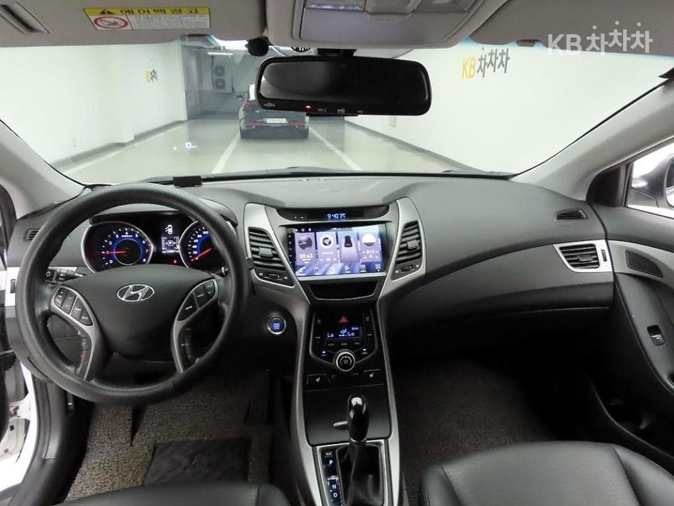 Hyundai The New (facelift) Avante (Elantra)1.6 GDi Smart Standard - 6