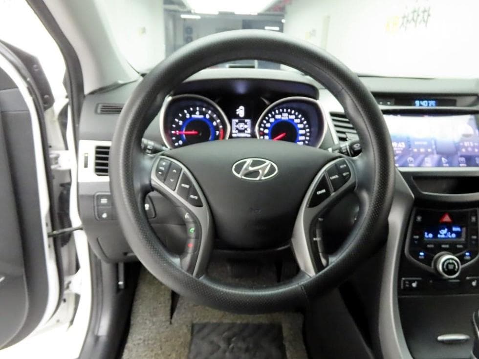 Hyundai The New (facelift) Avante (Elantra)1.6 GDi Smart Standard - 7