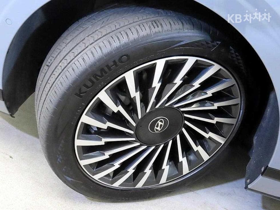 Хюндай Ди Всеново Grandeur (Azera)2.5L бензин 2WD Calligraphy - 20