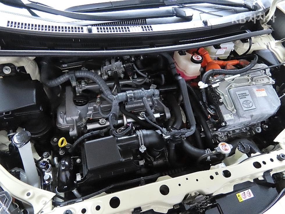 Toyota Prius1.5 Hybrid Standard - 7