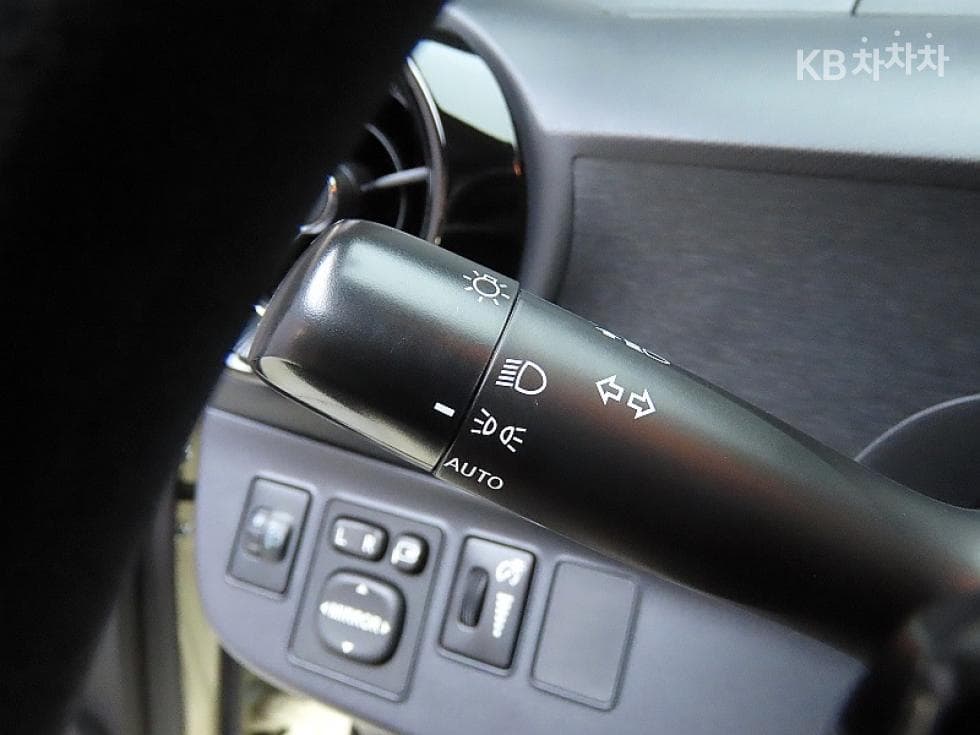 Toyota Prius1.5 Hybrid Standard - 14