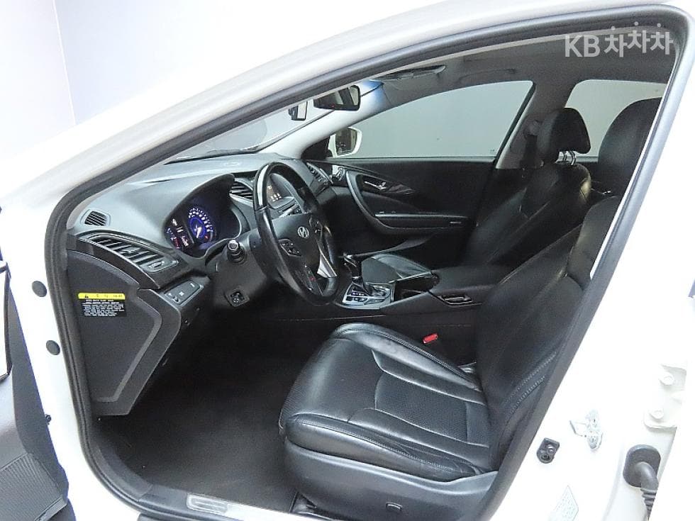 Hyundai Grandeur (Azera)HGLPG HG300 Disabled-accessible - 10