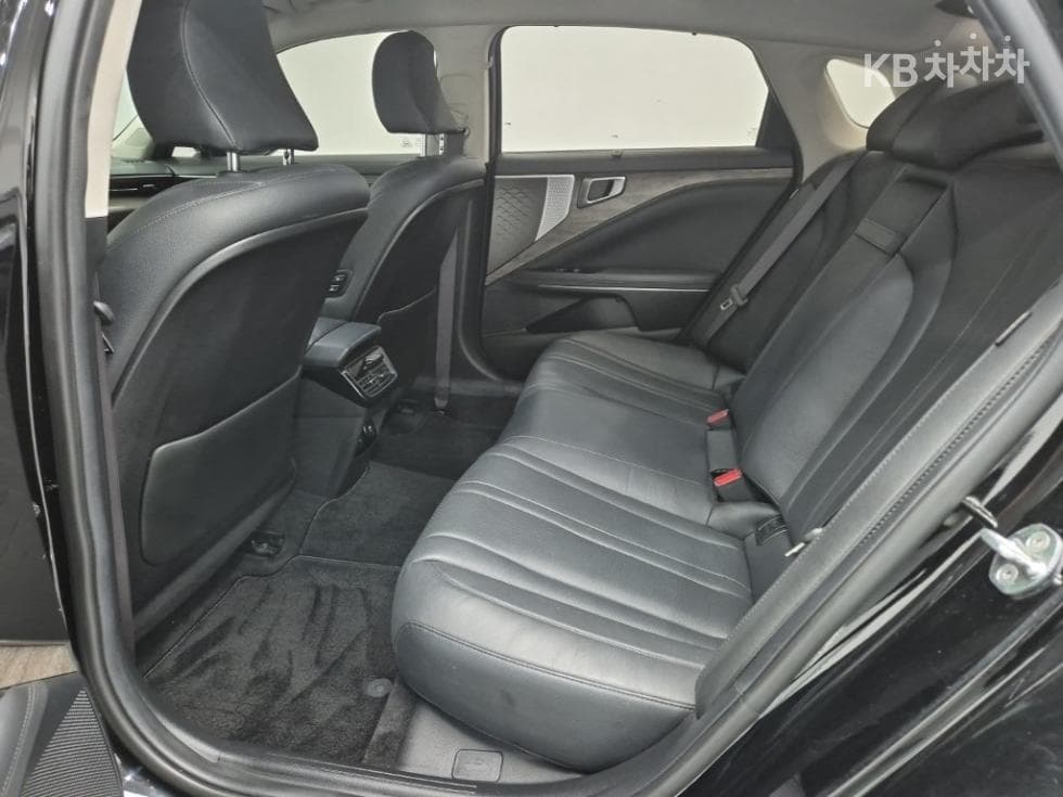 Kia K82.5L gasoline Noblesse - 12