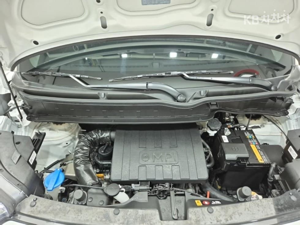 Kia The New (facelift) Kia Ray (van)1.0 Gasoline Signature - 5