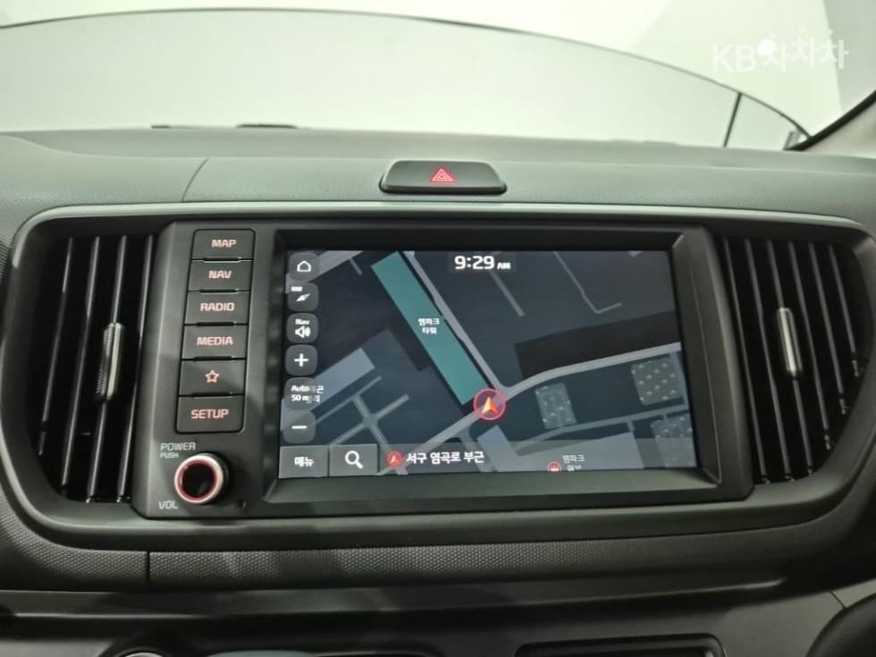 Kia The New (facelift) Kia Ray (van)1.0 Gasoline Signature - 13